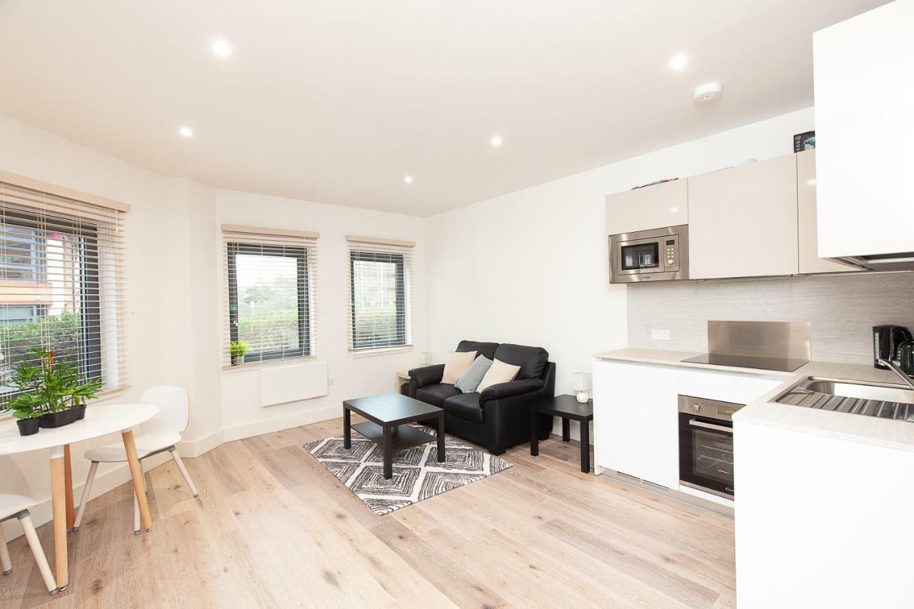 Deluxe Apartments By Heathrow Harmondsworth Eksteriør billede