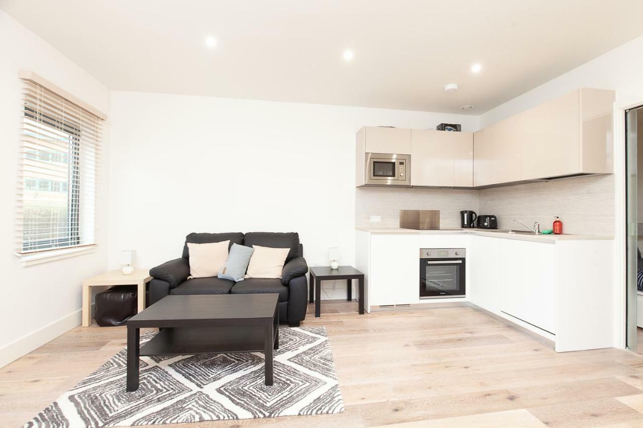 Deluxe Apartments By Heathrow Harmondsworth Eksteriør billede