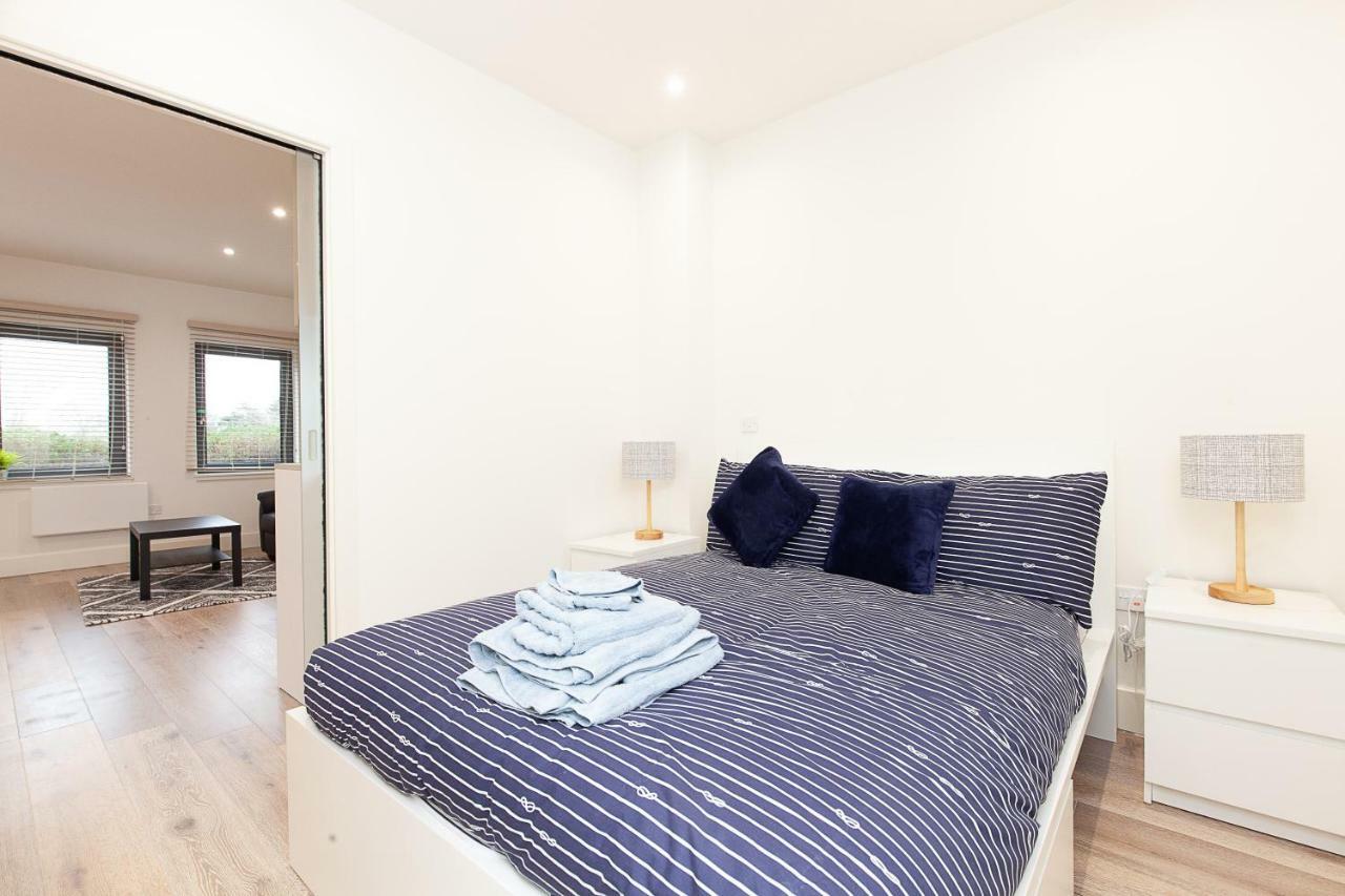 Deluxe Apartments By Heathrow Harmondsworth Eksteriør billede